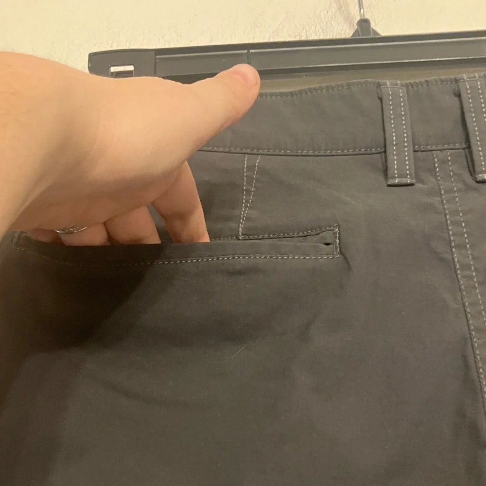 The North Face sprag Charcoal Flat Front Shorts men’s 34 (medium)